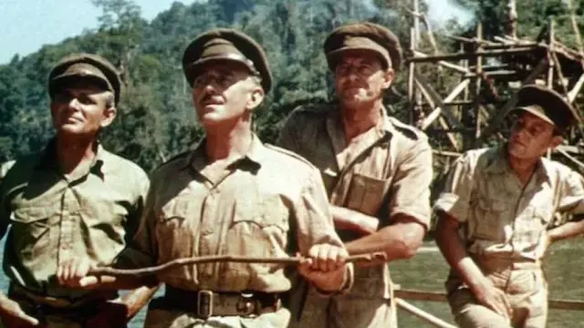 Scena cinematografica ispirata a un grande kolossal bellico in prima serata
