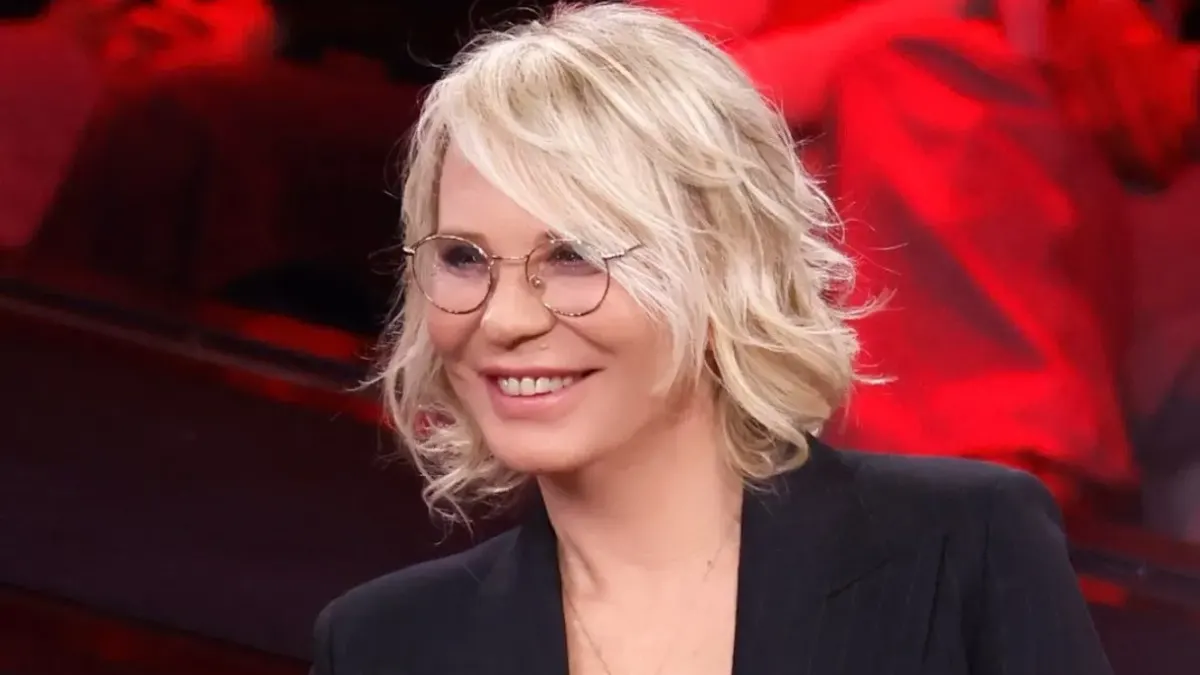 Palinsesto televisivo autunnale con conduttori e fiction in prima serata