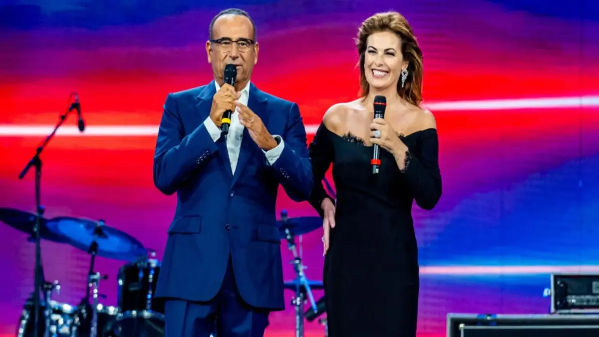 Carlo Conti e Vanessa Incontrada sul palco dei BYD Music Awards 2026 all’Arena di Verona