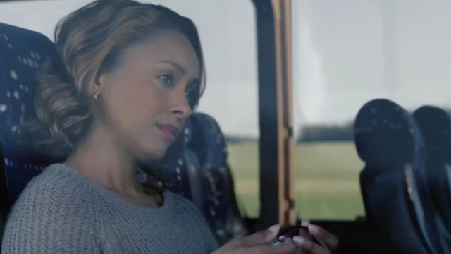 Kat Graham nei panni di Casey Cox nel thriller televisivo In fuga per la verità