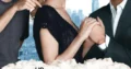 Un marito di troppo stasera su La5 alle 21:10: commedia romantica con protagonista Emma Lloyd, psicologa sentimentale, conduttrice radiofonica e autrice di successo che, mentre sta per sposare il fidanzato Richard, scopre di risultare legalmente già sposata con un pompiere che non conosce e parte alla sua ricerca per ottenere il divorzio.